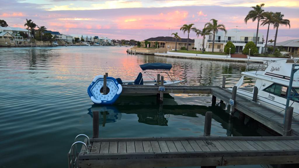 Waterside Canal Dreams Villa Mandurah Luaran gambar